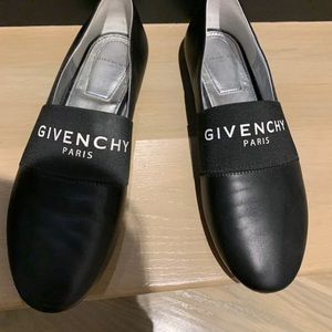 Givenchy flats